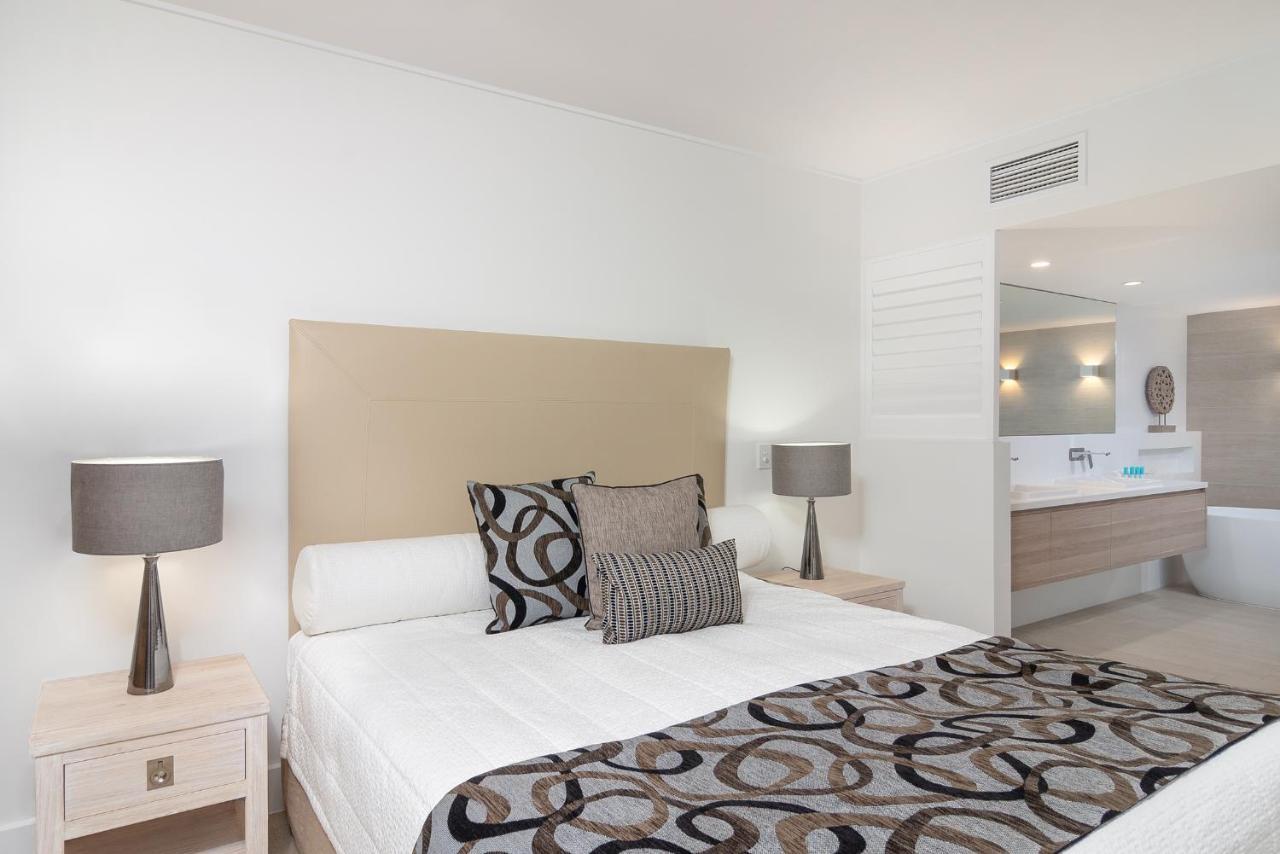 Mandalay Luxury Beachfront Apartments Port Douglas Exterior photo