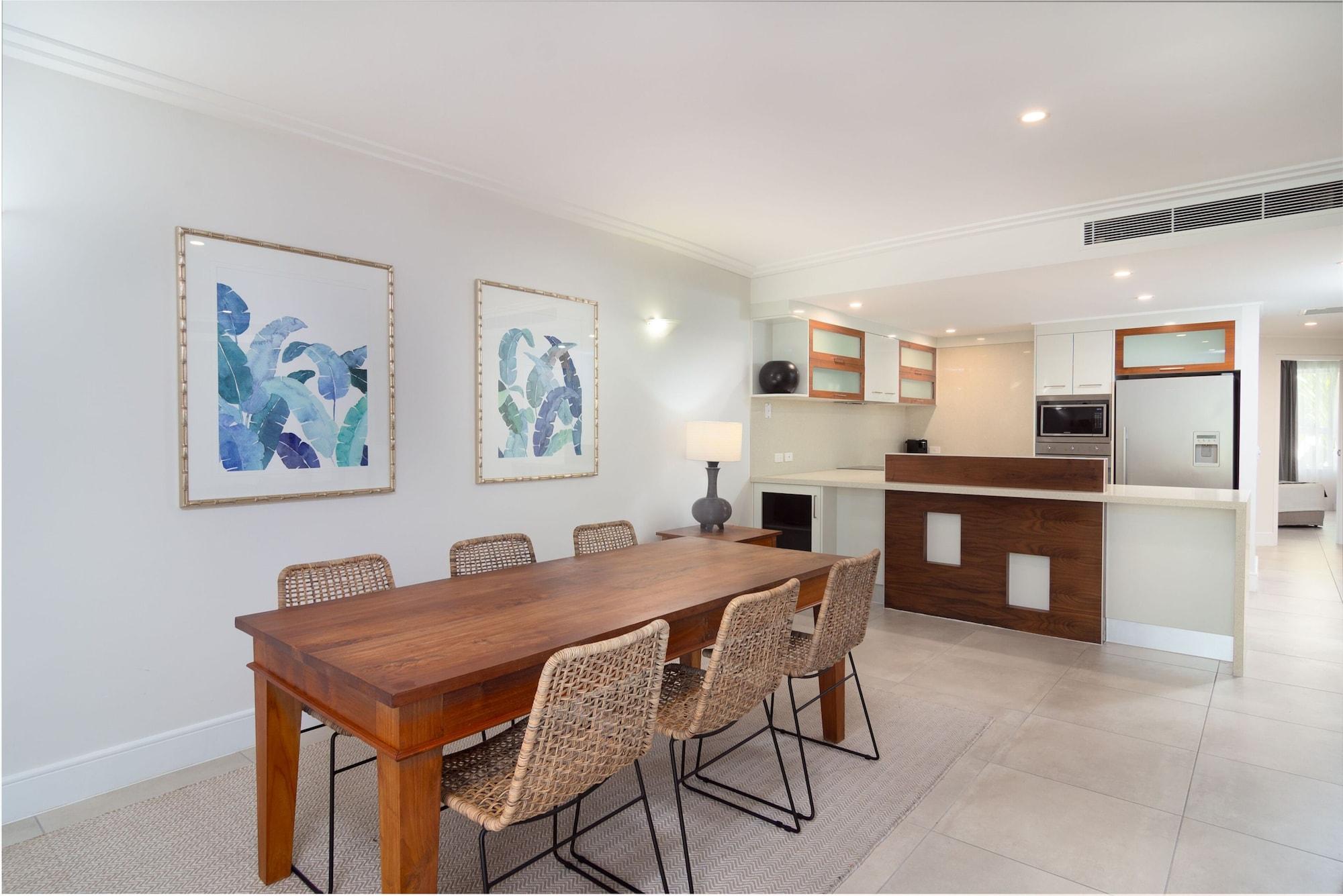 Mandalay Luxury Beachfront Apartments Port Douglas Exterior photo