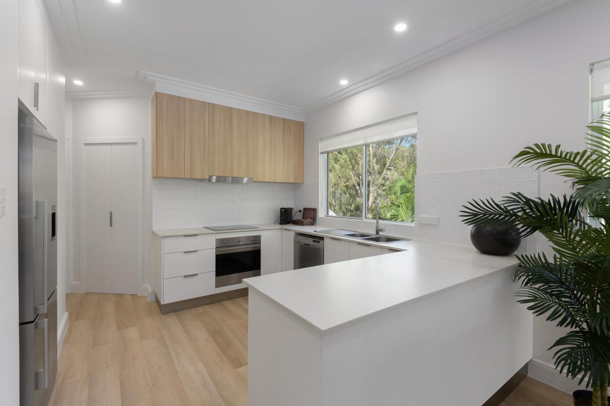 Mandalay Luxury Beachfront Apartments Port Douglas Exterior photo