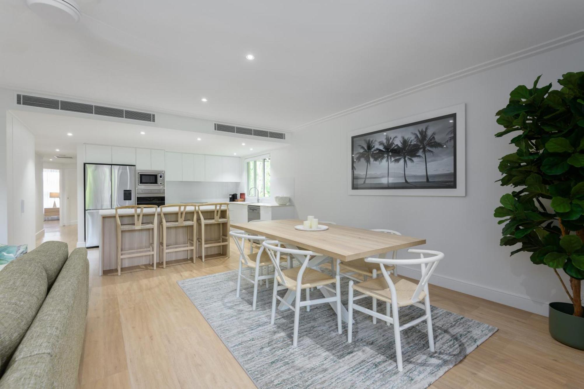 Mandalay Luxury Beachfront Apartments Port Douglas Exterior photo