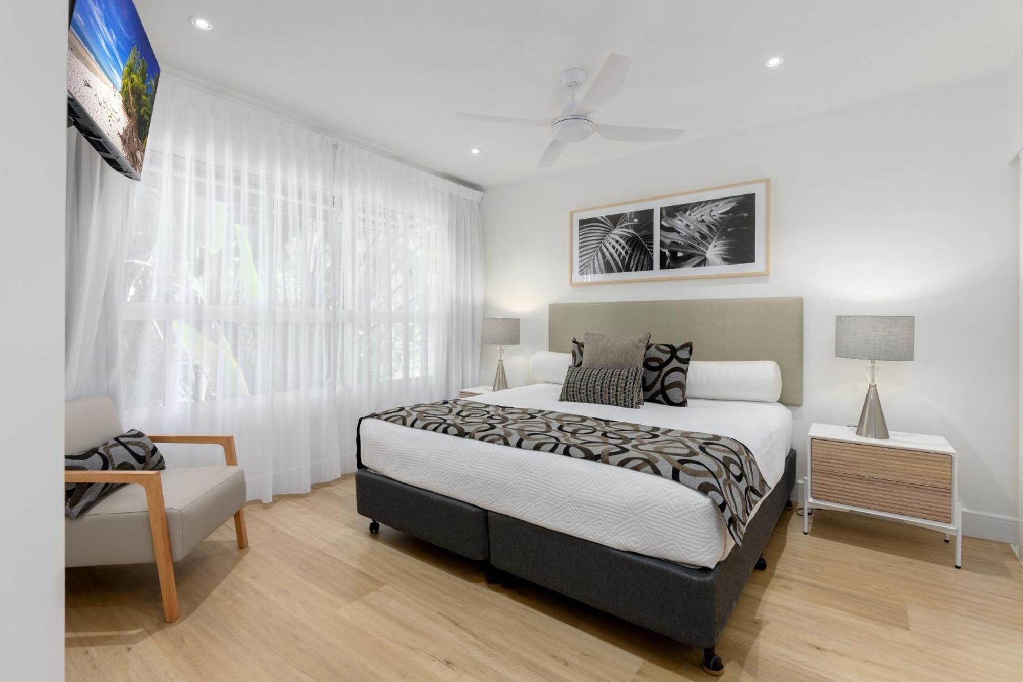 Mandalay Luxury Beachfront Apartments Port Douglas Exterior photo