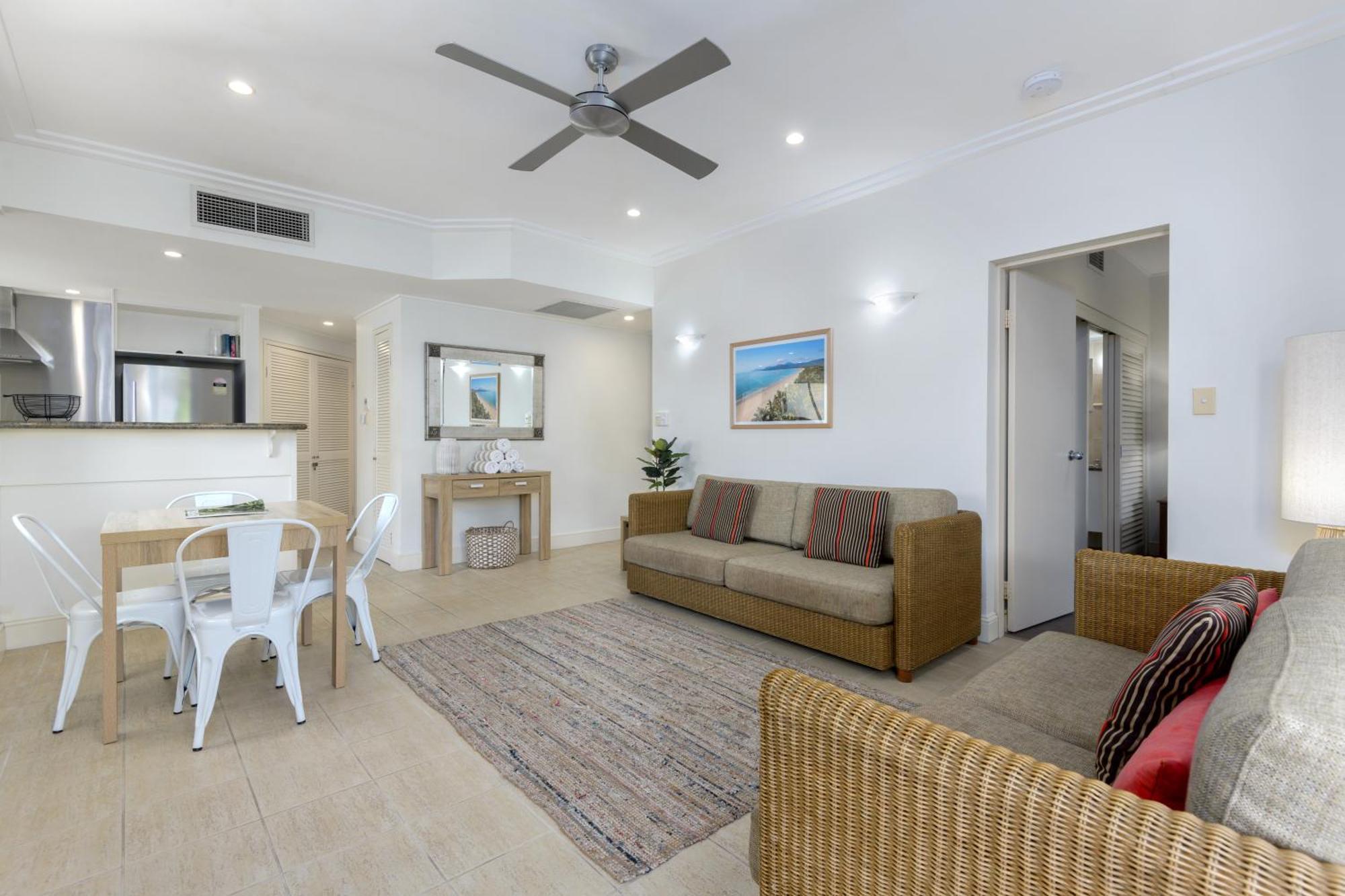 Mandalay Luxury Beachfront Apartments Port Douglas Exterior photo