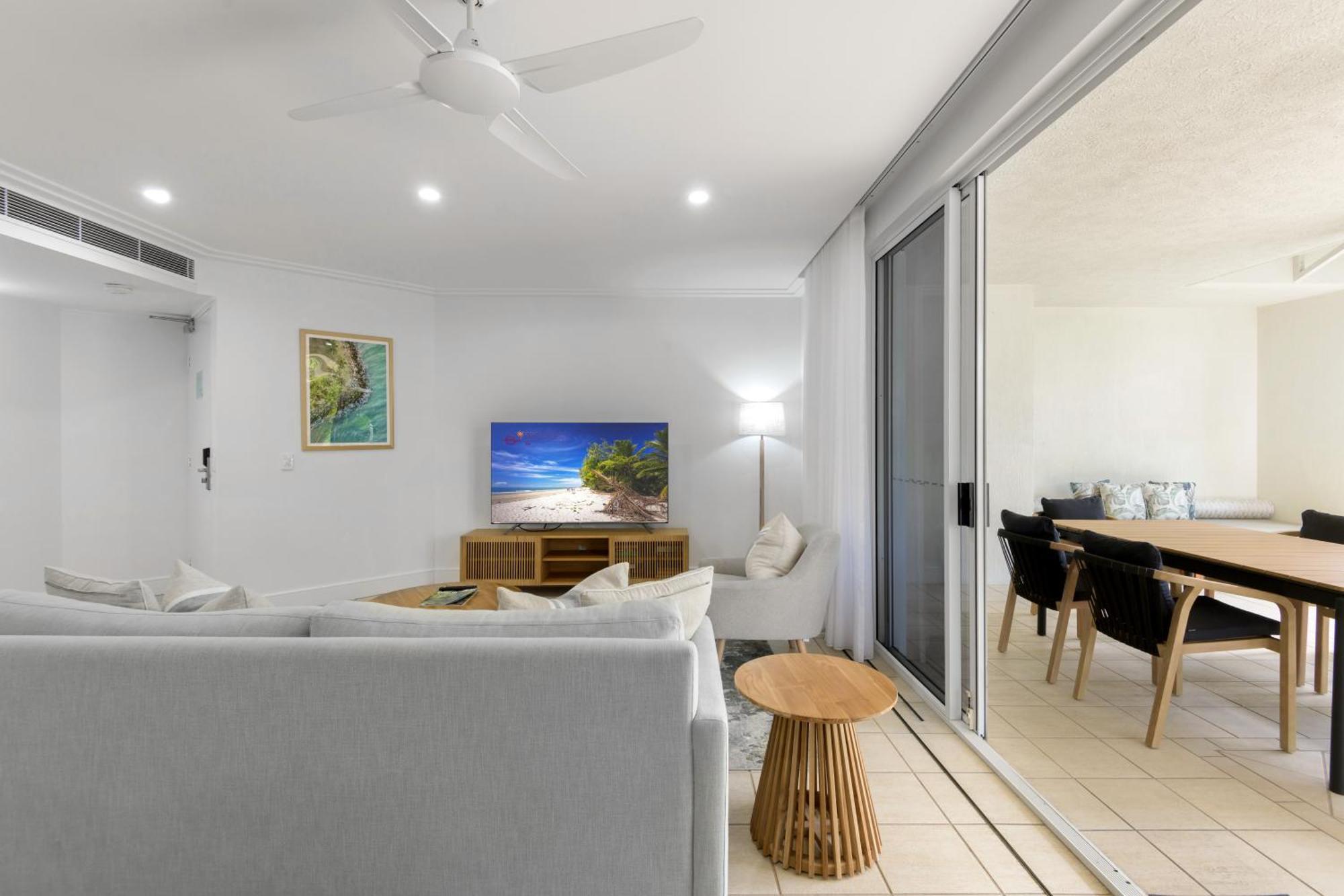 Mandalay Luxury Beachfront Apartments Port Douglas Exterior photo