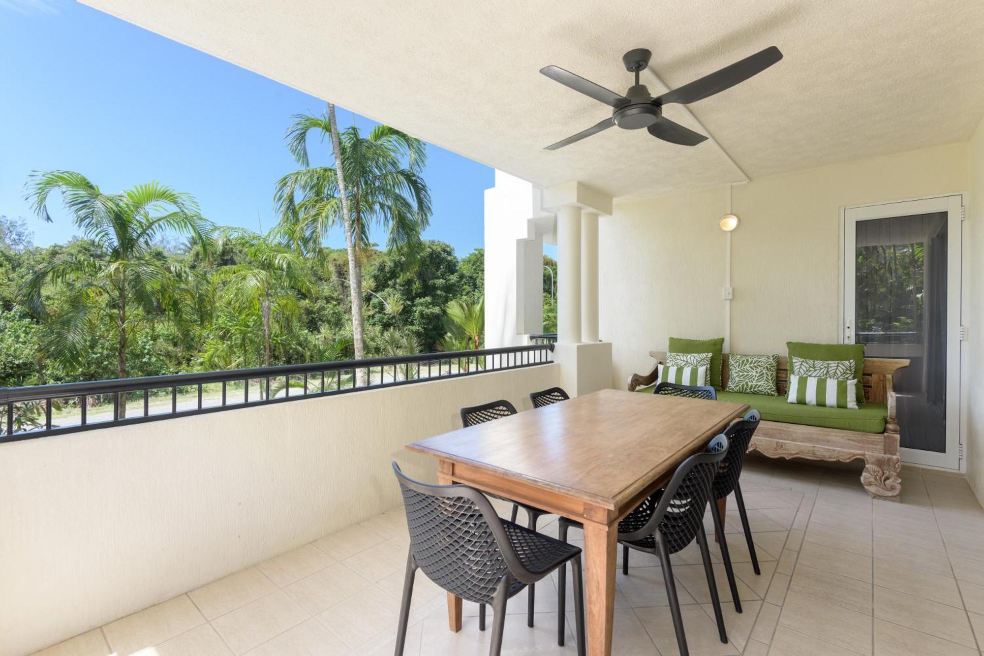 Mandalay Luxury Beachfront Apartments Port Douglas Exterior photo