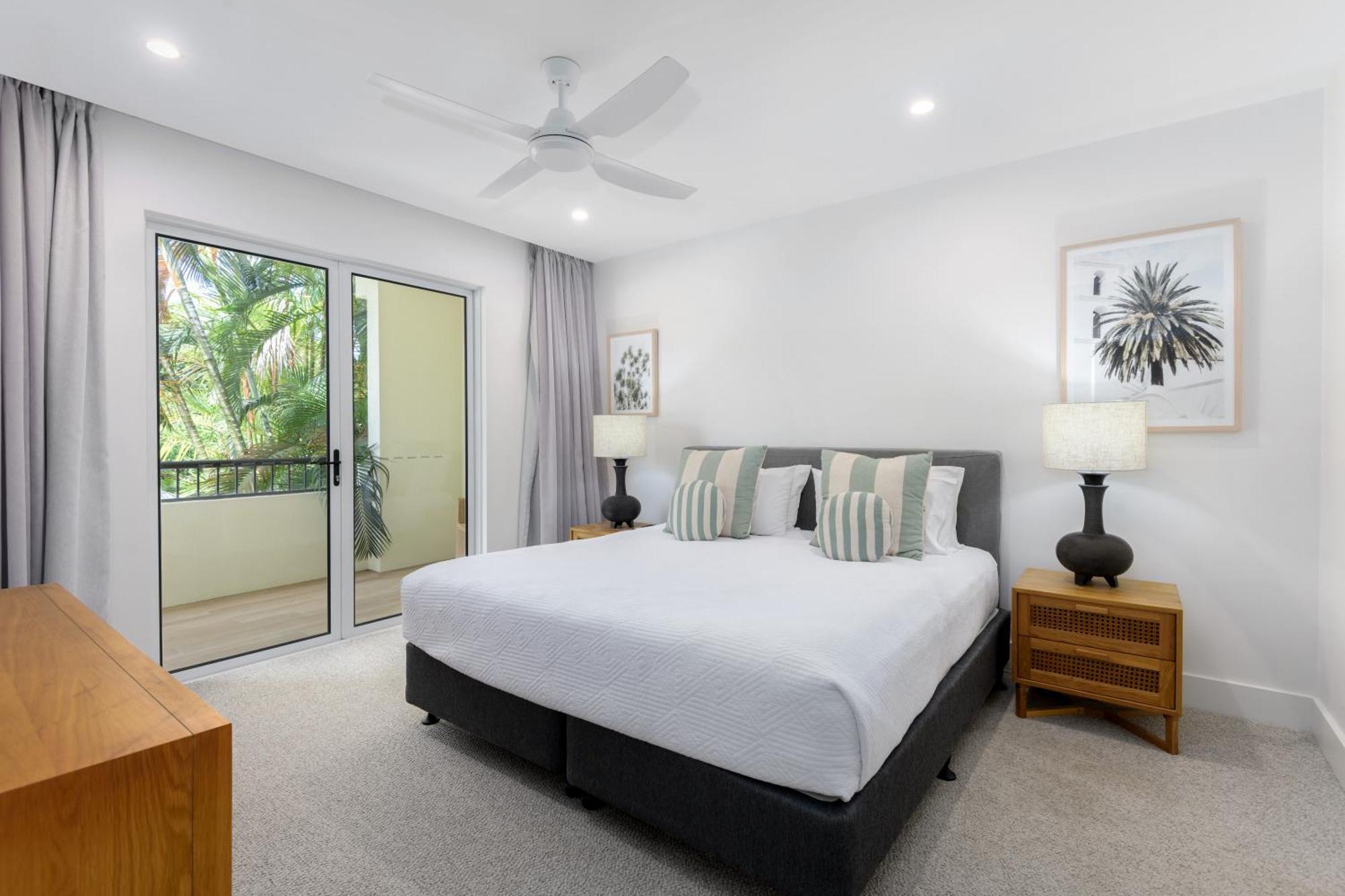 Mandalay Luxury Beachfront Apartments Port Douglas Exterior photo